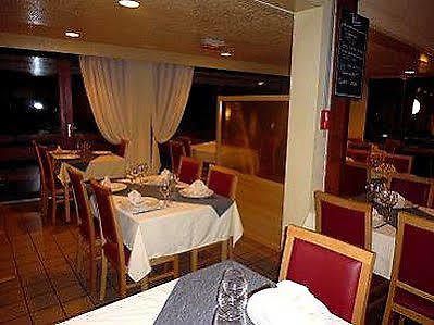Hostellerie Des Enclos Guimiliau Zewnętrze zdjęcie