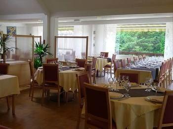 Hostellerie Des Enclos Guimiliau Zewnętrze zdjęcie